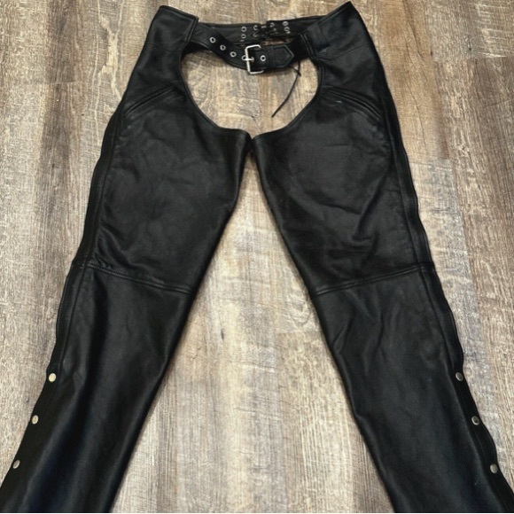 Black Leather Chaps with Belt - Picture 1 of 4